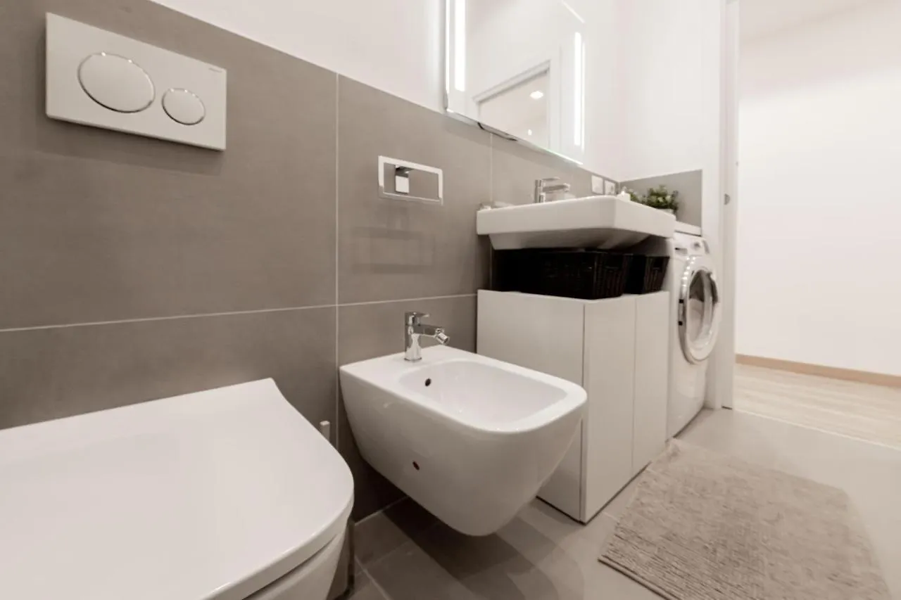 Realkasa La Finestrella Sui Portici Apartamento Bolonha
