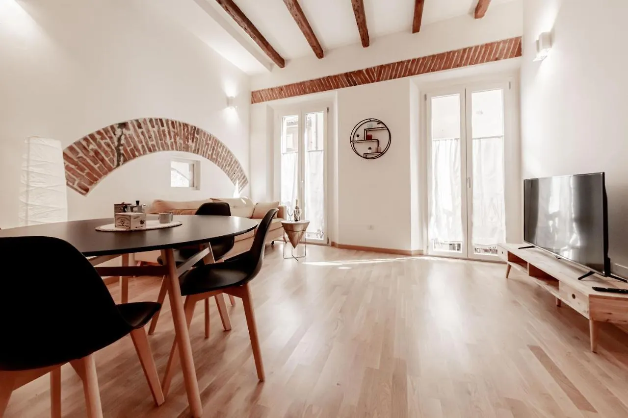 Realkasa La Finestrella Sui Portici Apartamento Bolonha 0*,